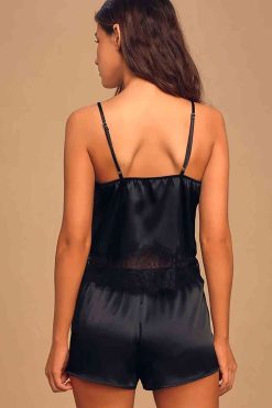Merry See Dantel İşlemeli Saten Şortlu Pijama Takım Siyah - Görsel 11